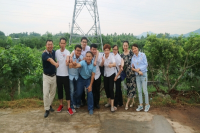 堅基地產丨姹紫嫣紅，快樂野炊